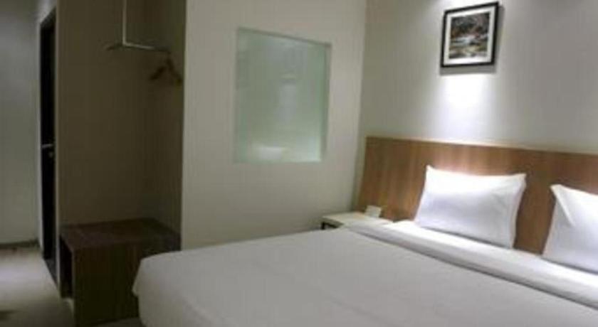 Hart Hotel Arjuna Mataram Exterior photo