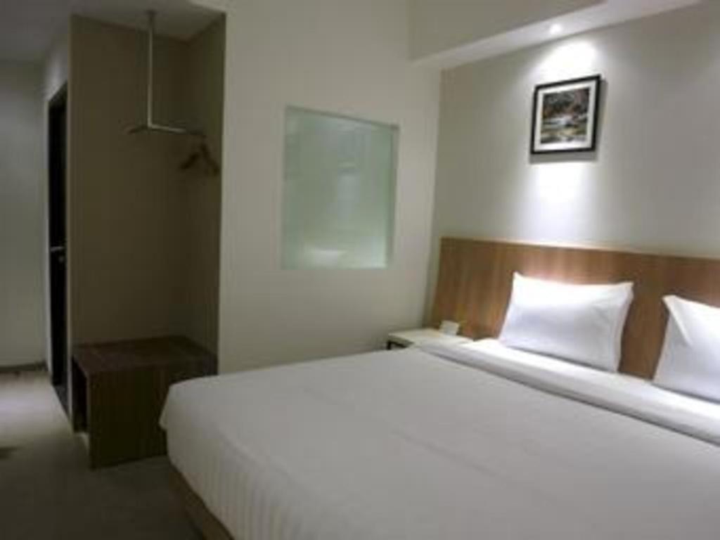 Hart Hotel Arjuna Mataram Exterior photo